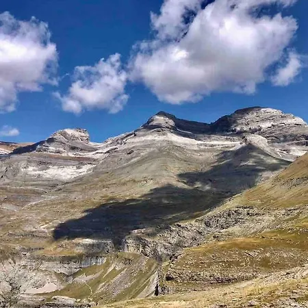 Siente Sobrarbe En Apartman Aínsa